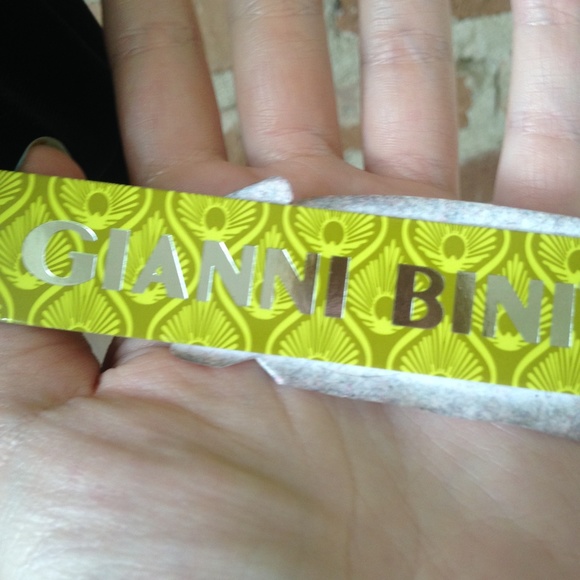 Black Velvet Off-Shoulder Midi Dress Medium / 8 - Picture 6 of 8